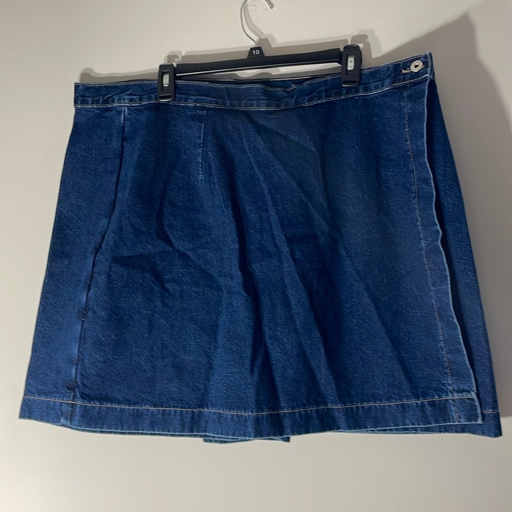 L.A. Blues wrap skort size 26 plus denim